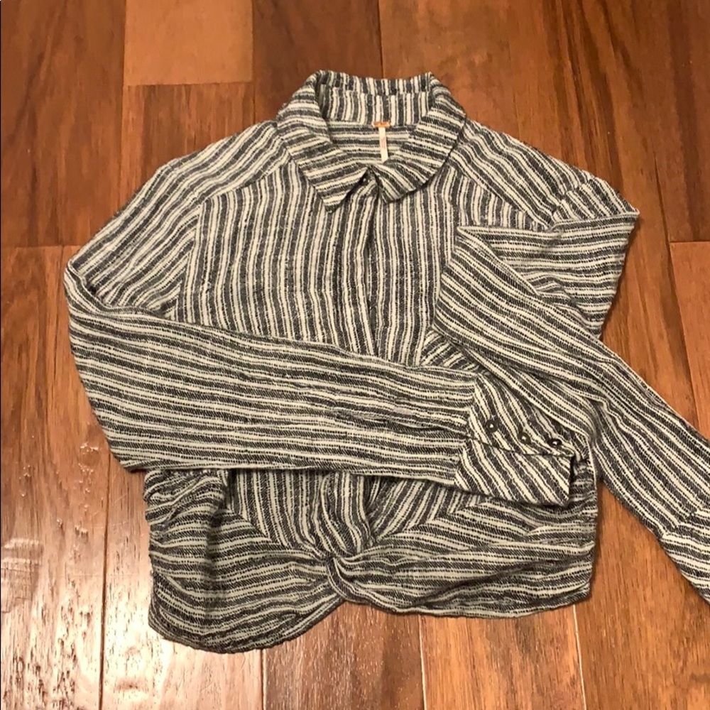 black and white striped blouse, crop style